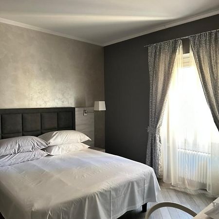 Prima Fila Premium Guest House Sanremo Luaran gambar