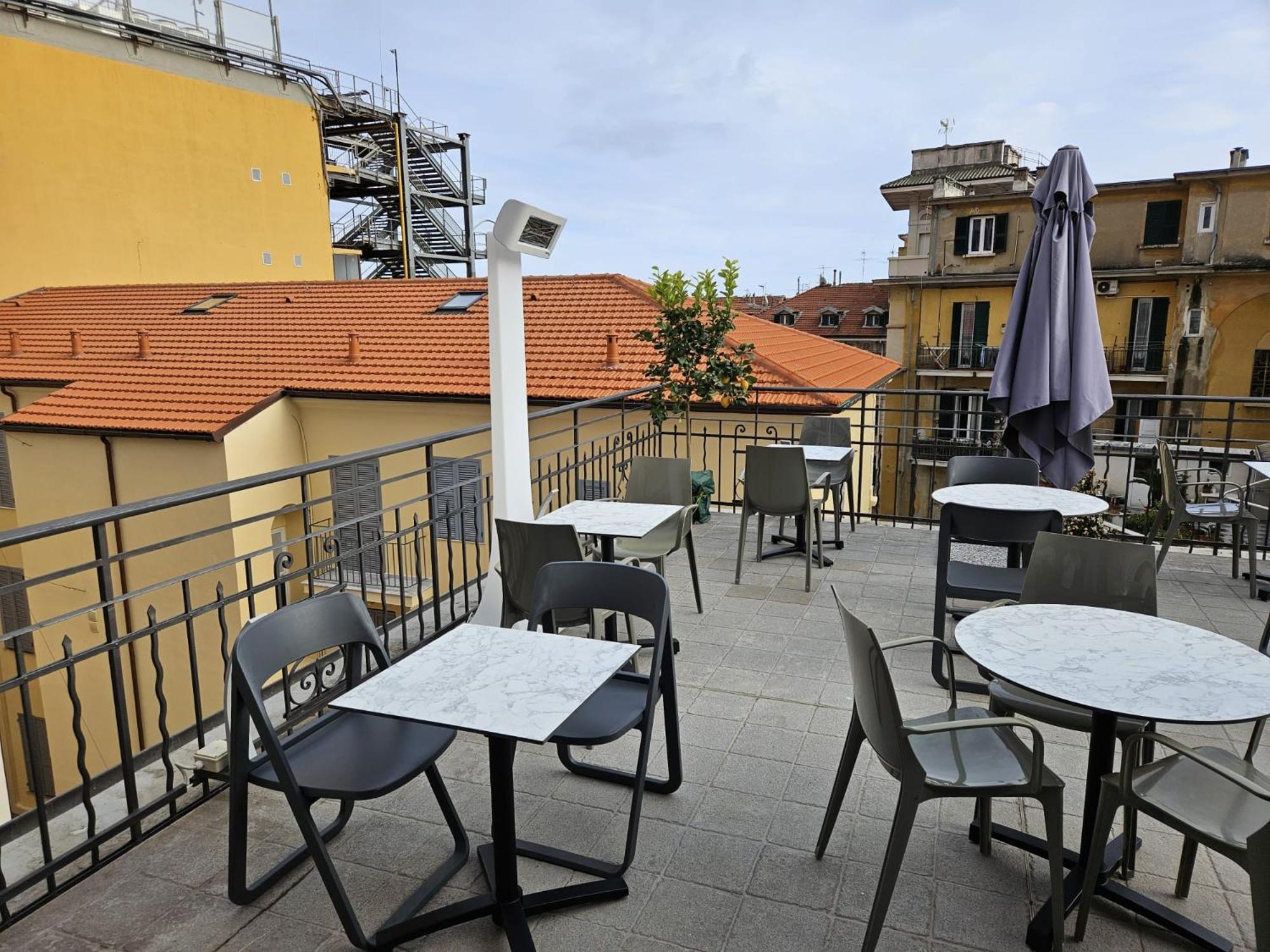 Prima Fila Premium Guest House Sanremo Luaran gambar