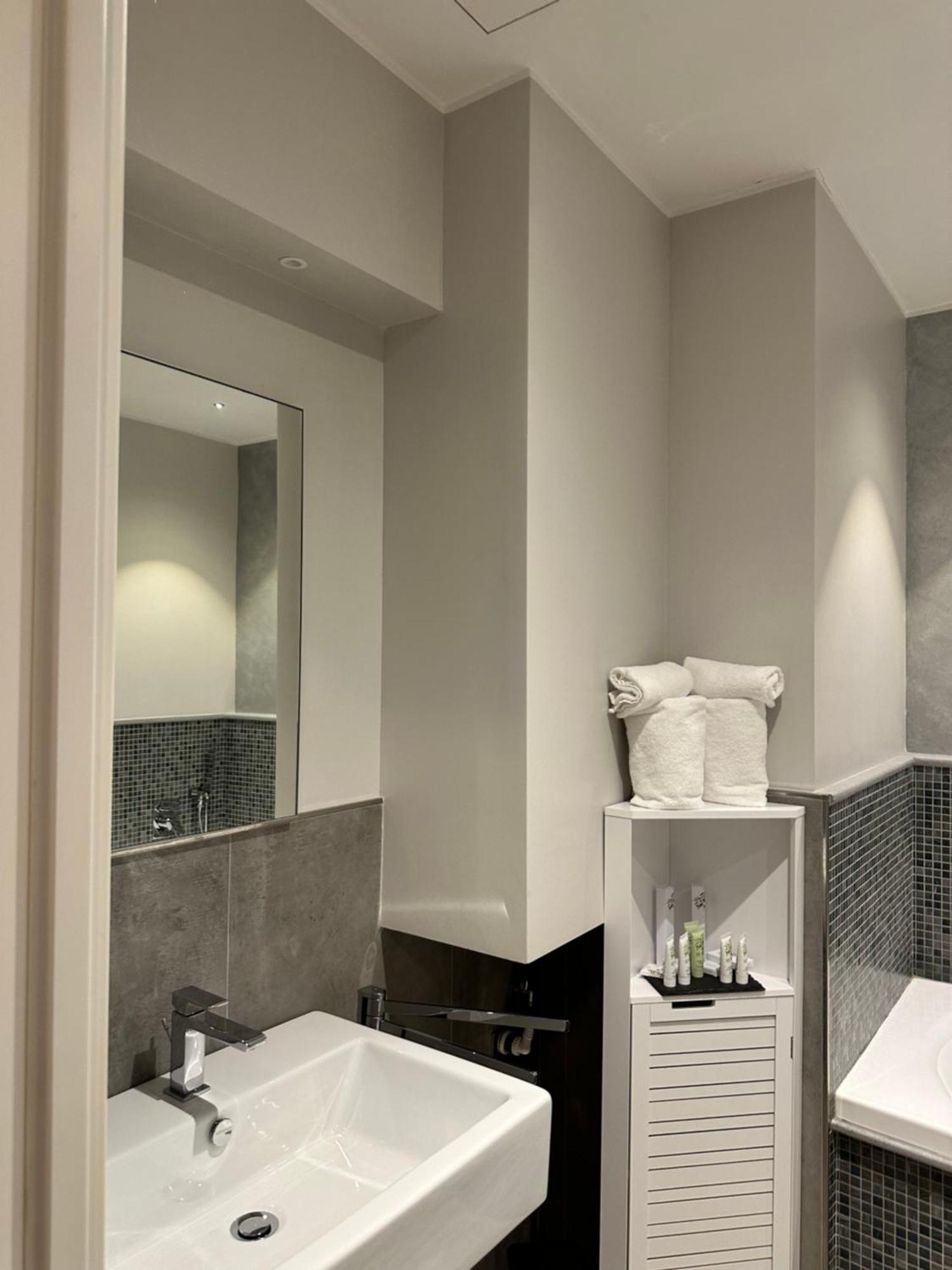 Prima Fila Premium Guest House Sanremo Luaran gambar